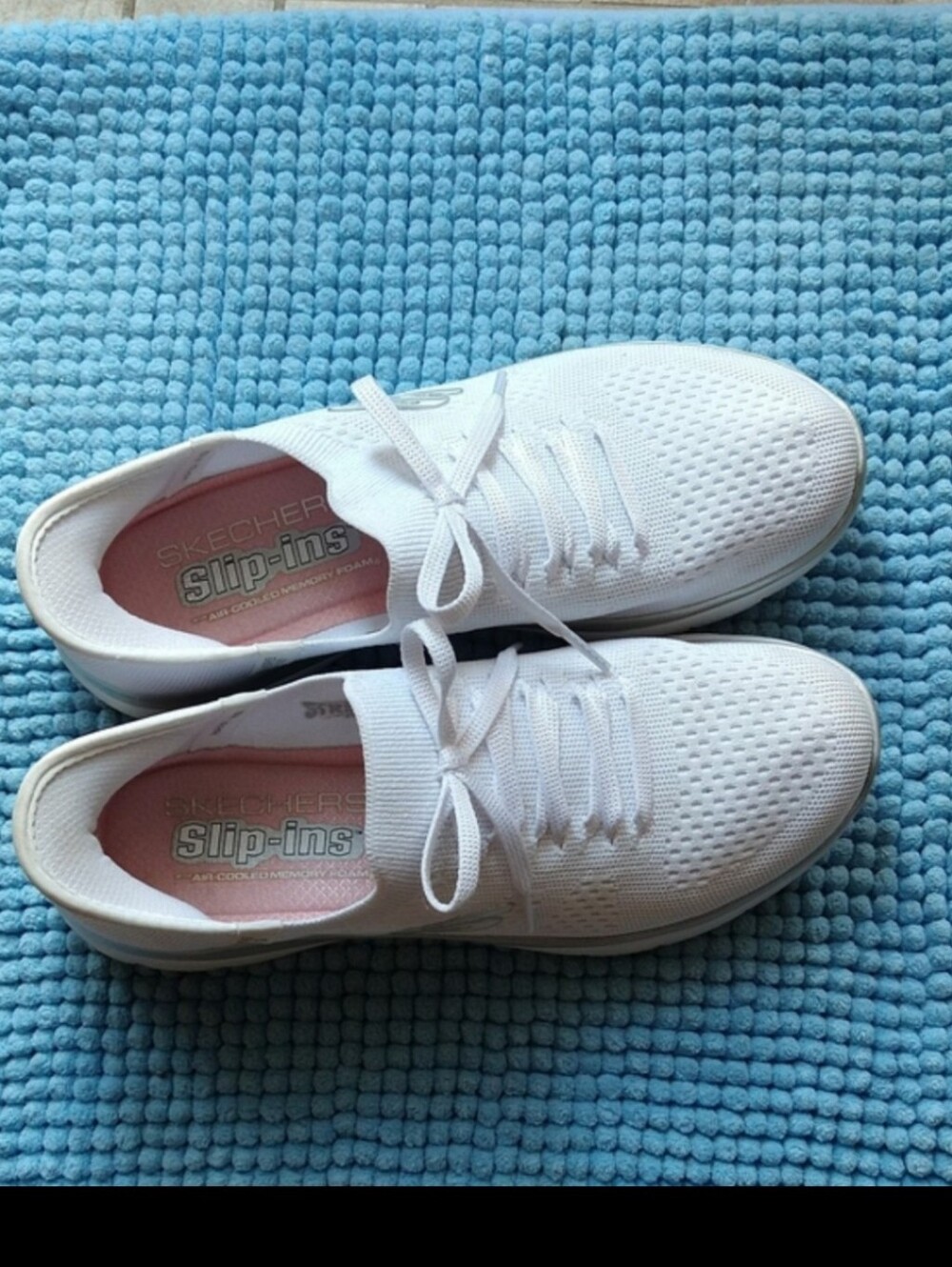 Skechers Women’s White Knit Lace-Up Slip-In Sneaker❤️‍🩹size 8
